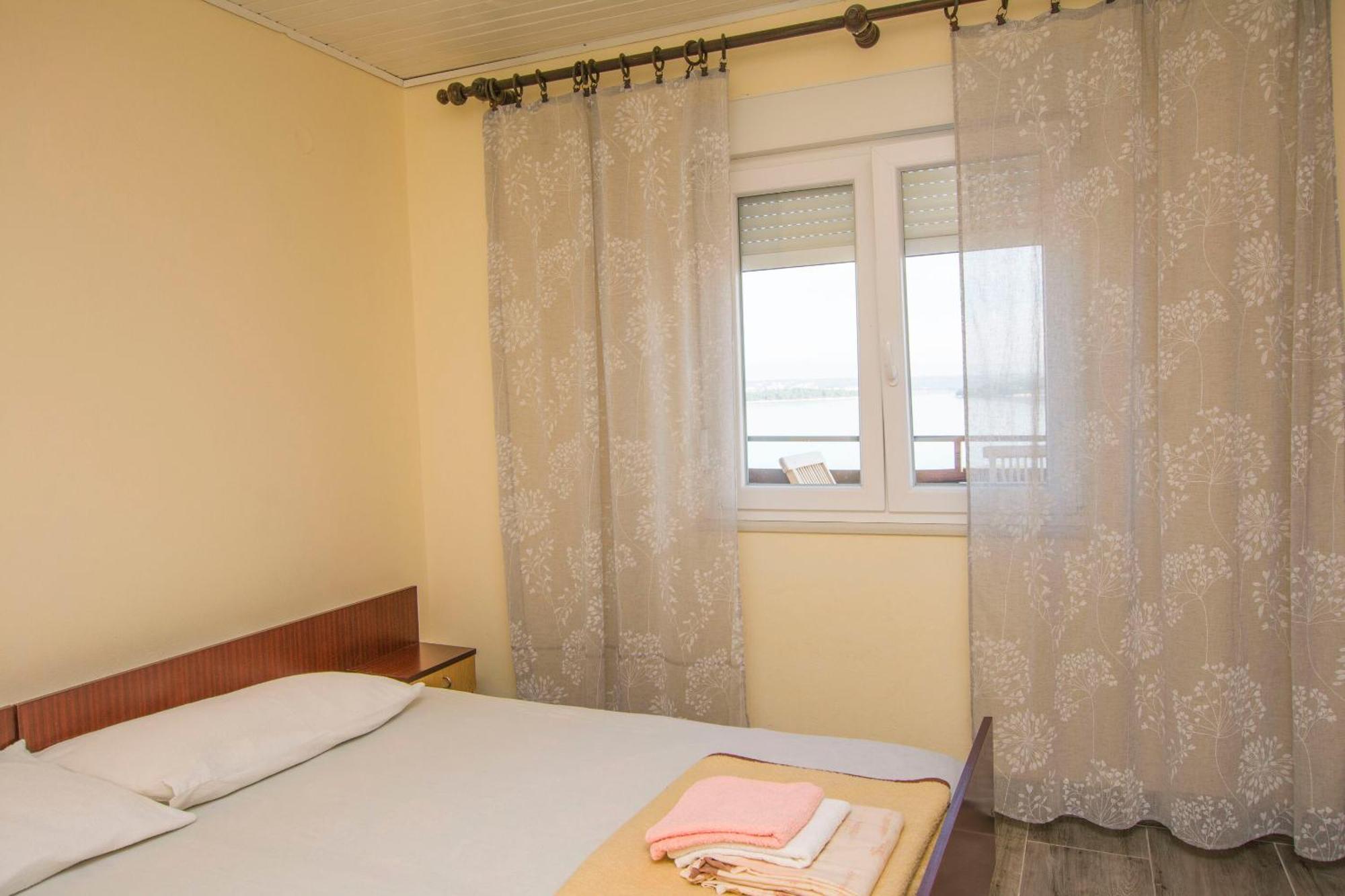 Apartment Marin Tkon Kültér fotó