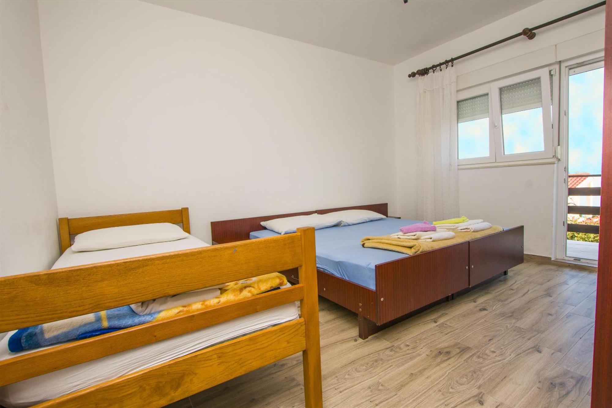 Apartment Marin Tkon Kültér fotó