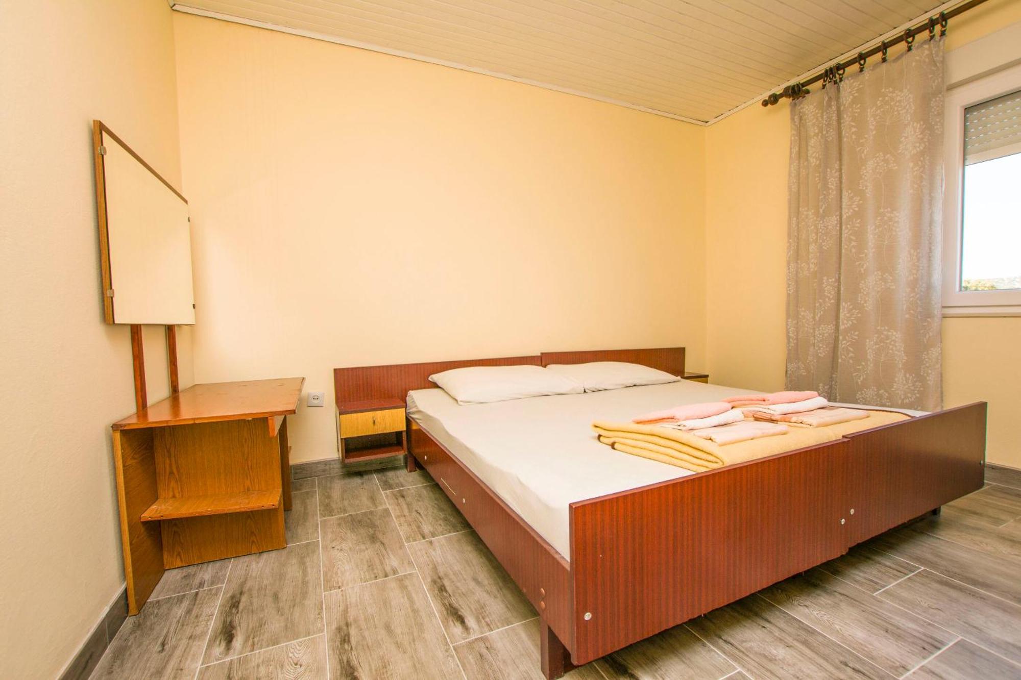Apartment Marin Tkon Kültér fotó